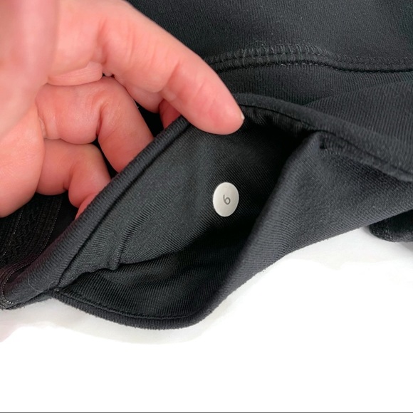 Lululemon Wunder Under Crop Ruffle Leggings Size 6 - Picture 11 of 11